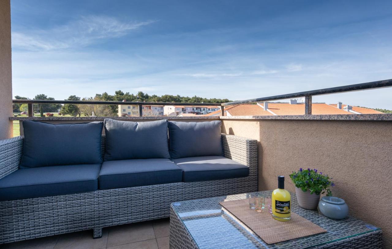 Appartamento Penthouse Gea Premantura Esterno foto