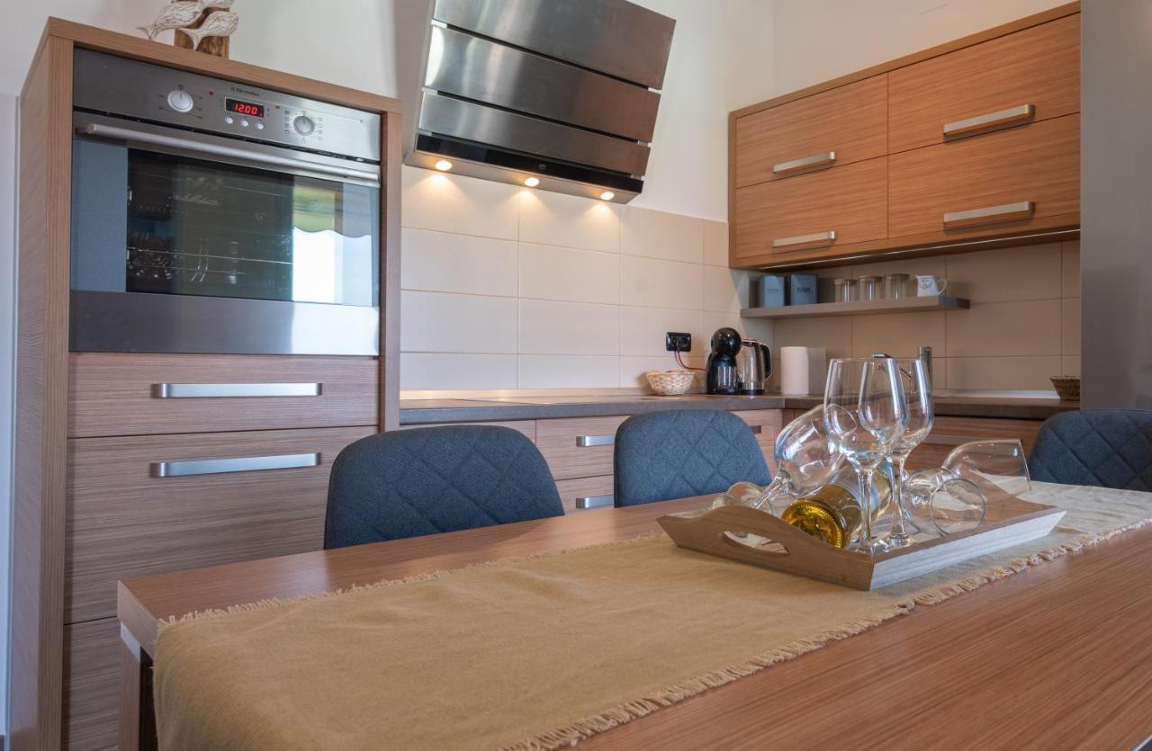 Appartamento Penthouse Gea Premantura Esterno foto