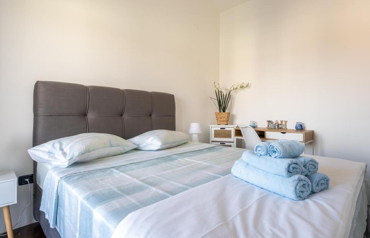 Appartamento Penthouse Gea Premantura Esterno foto